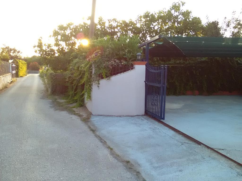 Armonia Studios Agios Georgios  Exterior foto
